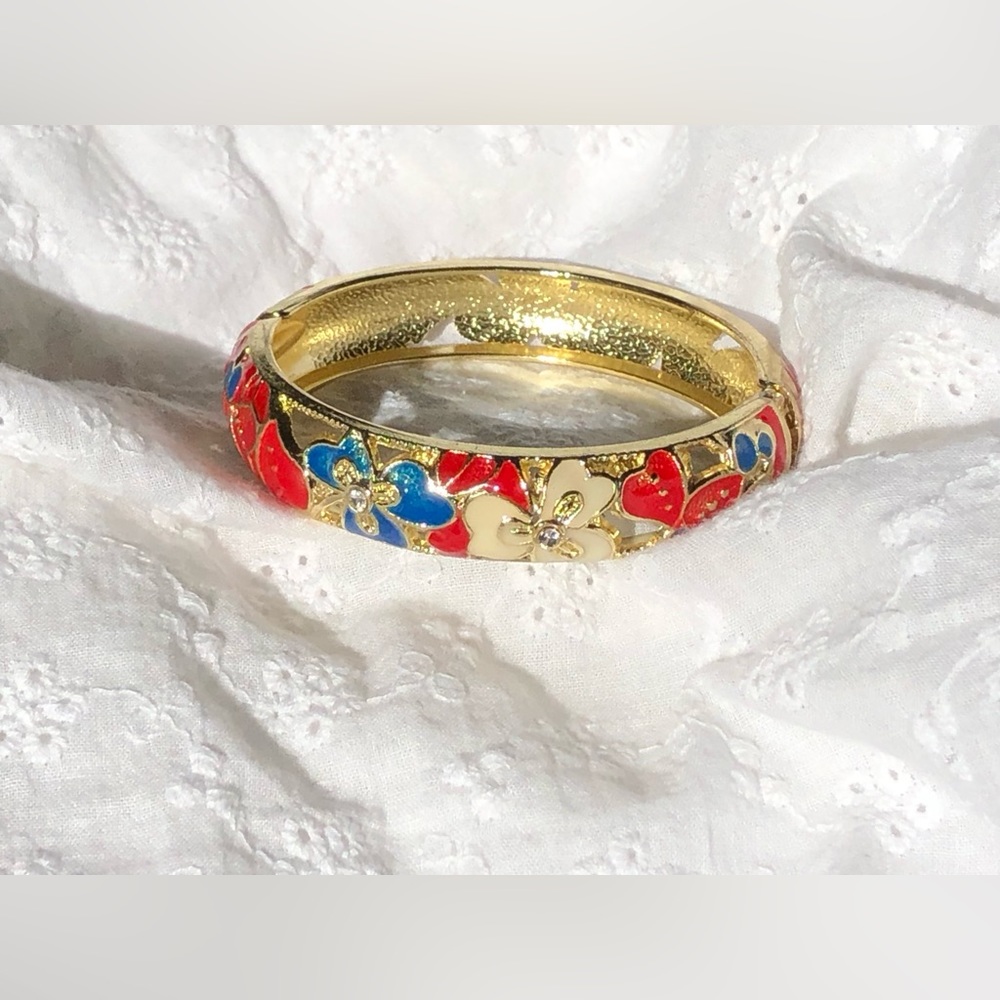 NWOT Colorful Floral Bangle Bracelet